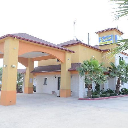 Scottish Inn And Suites Highway Six South Mission Bend Exterior photo